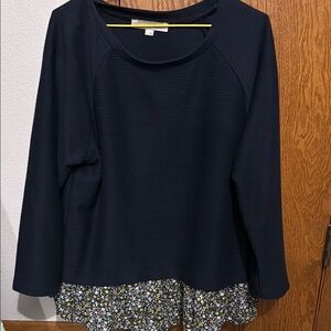 Women's Black Floral Hem Top